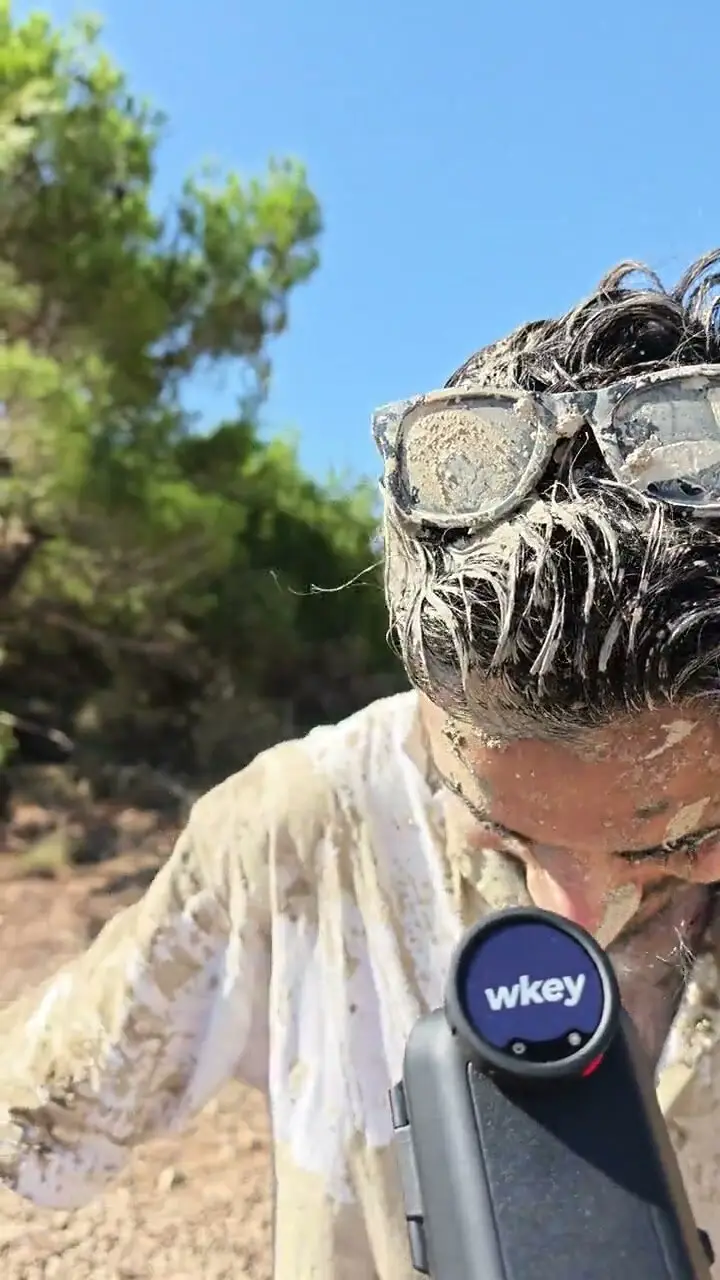 Mud Monster 2026 setinde W'Key kamerası