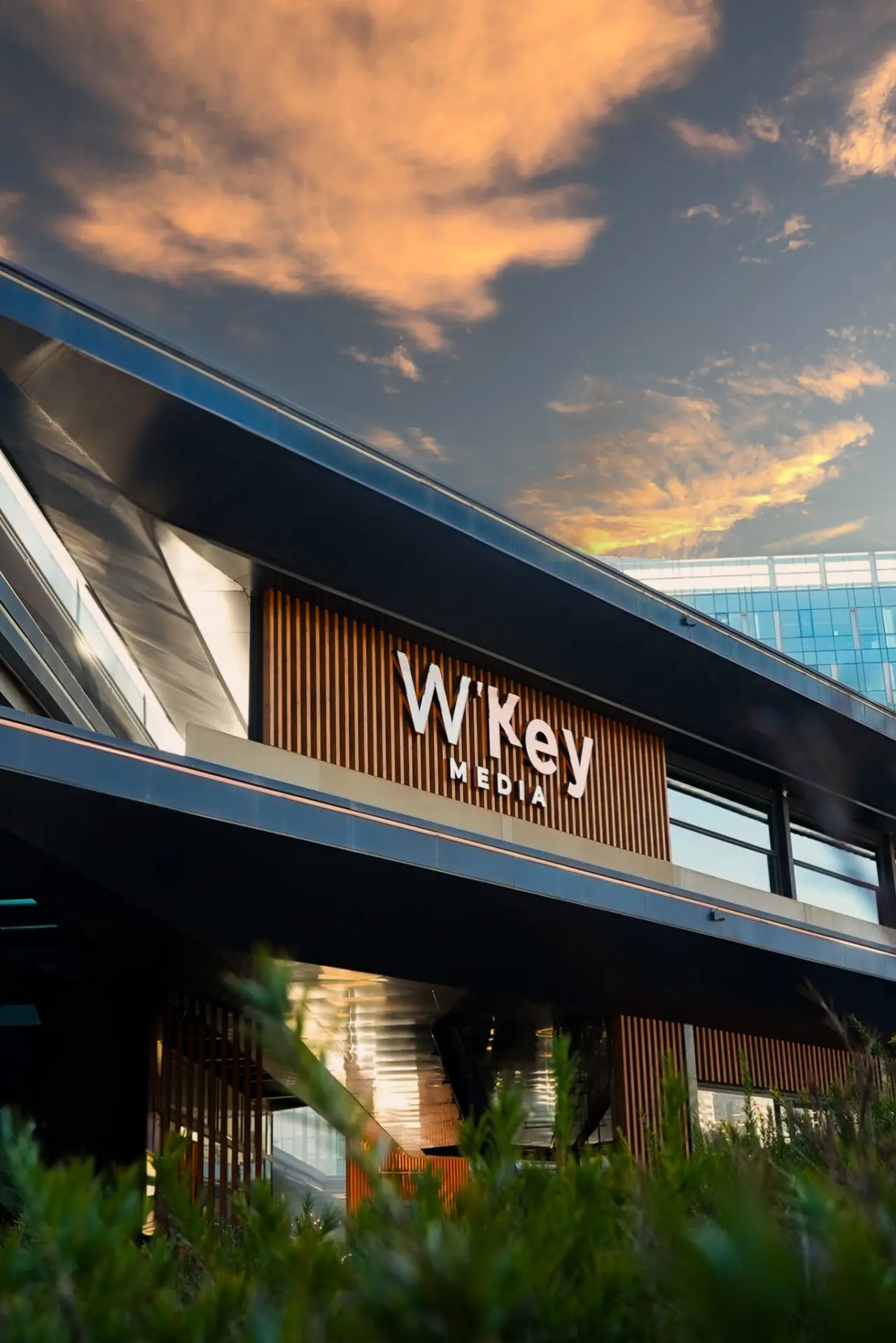 W'Key Media ofisi, İzmir